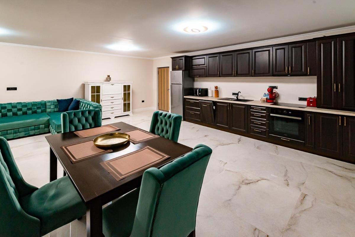 Apartament Moky Rezident 2 Arad Zewnętrze zdjęcie