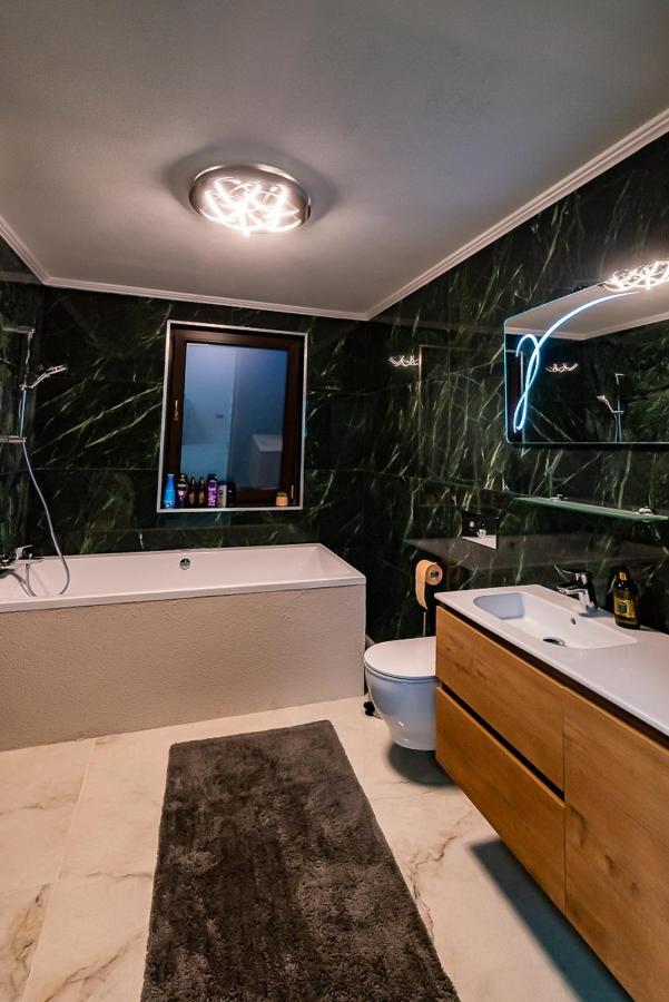 Apartament Moky Rezident 2 Arad Zewnętrze zdjęcie